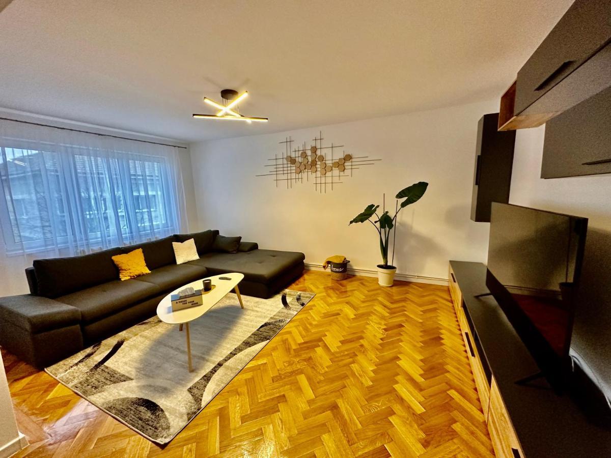 Esi Apartments #Central With Garage ทิมิชัวรา ภายนอก รูปภาพ
